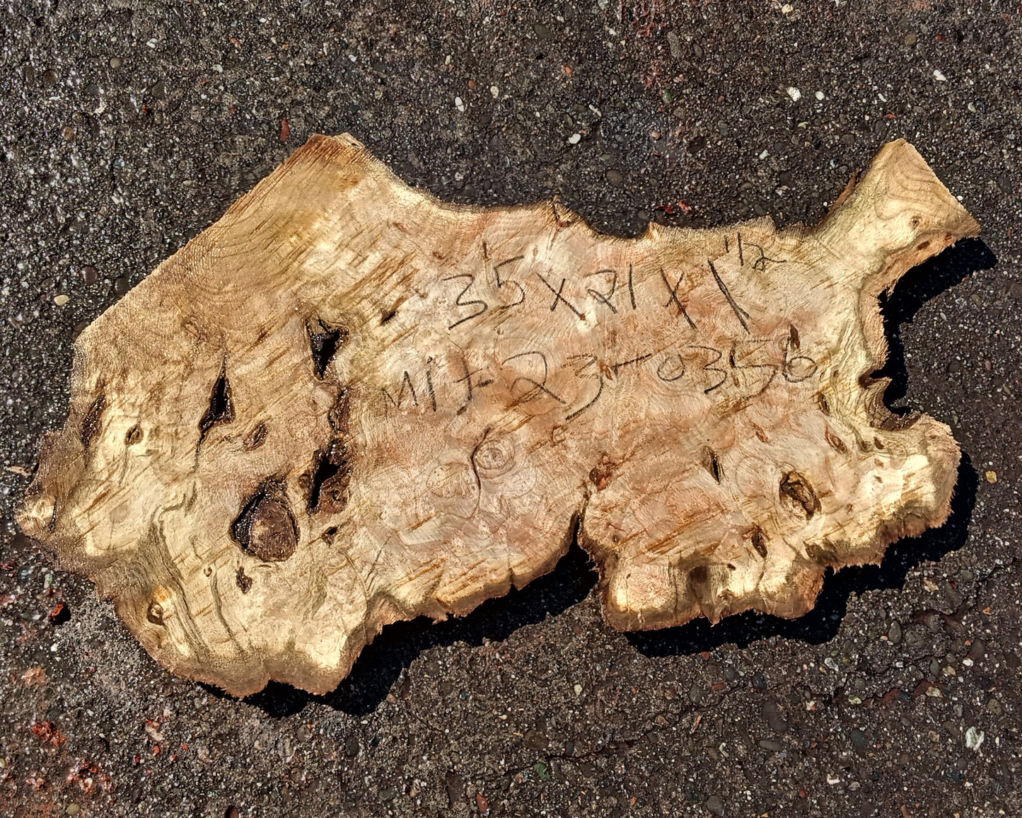 Myrtle burl | burl table | epoxy river table | DIY | mrt23-0356