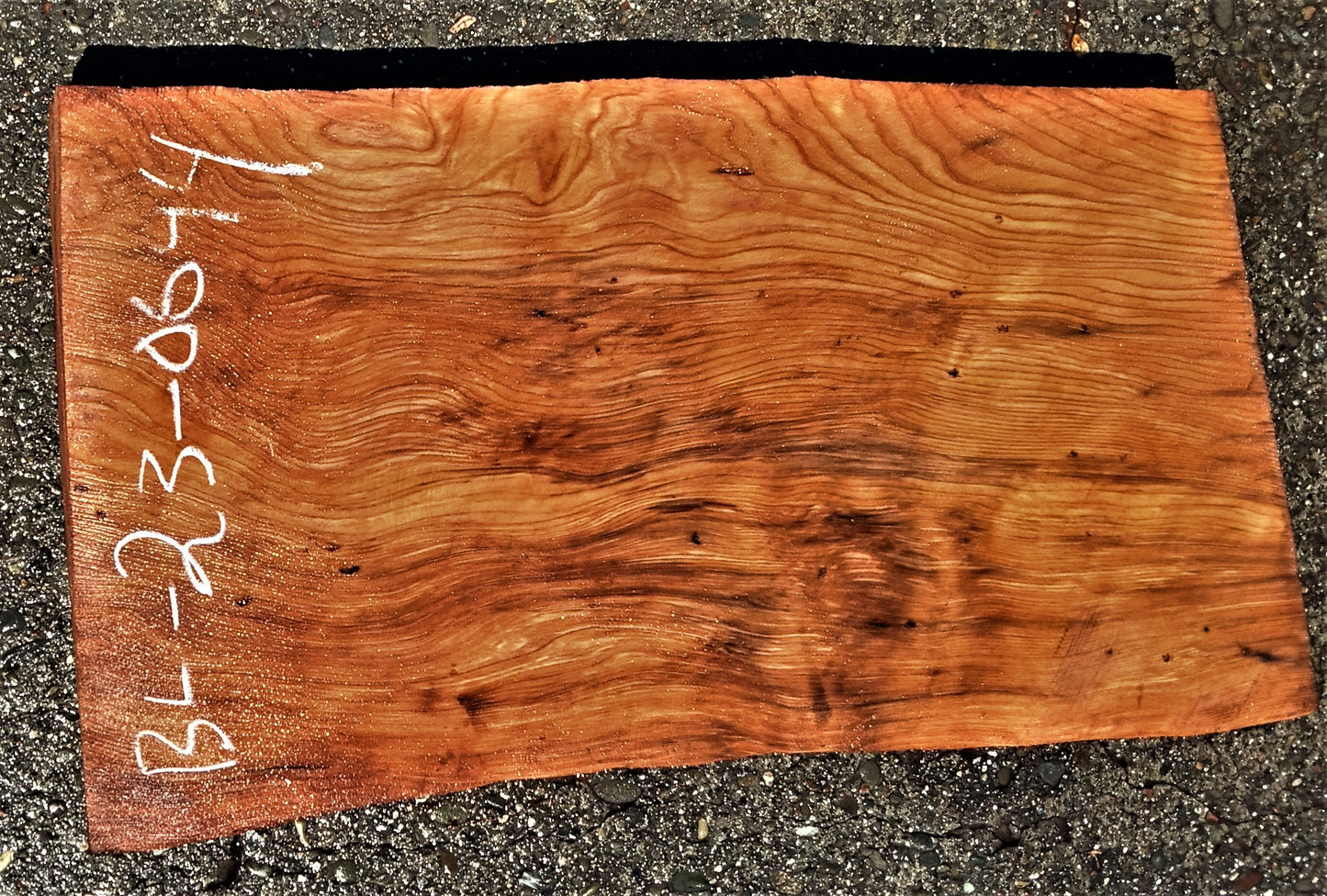 redwood | bowl turning | wood turning | DIY crafts | guitar | bl23-0644
